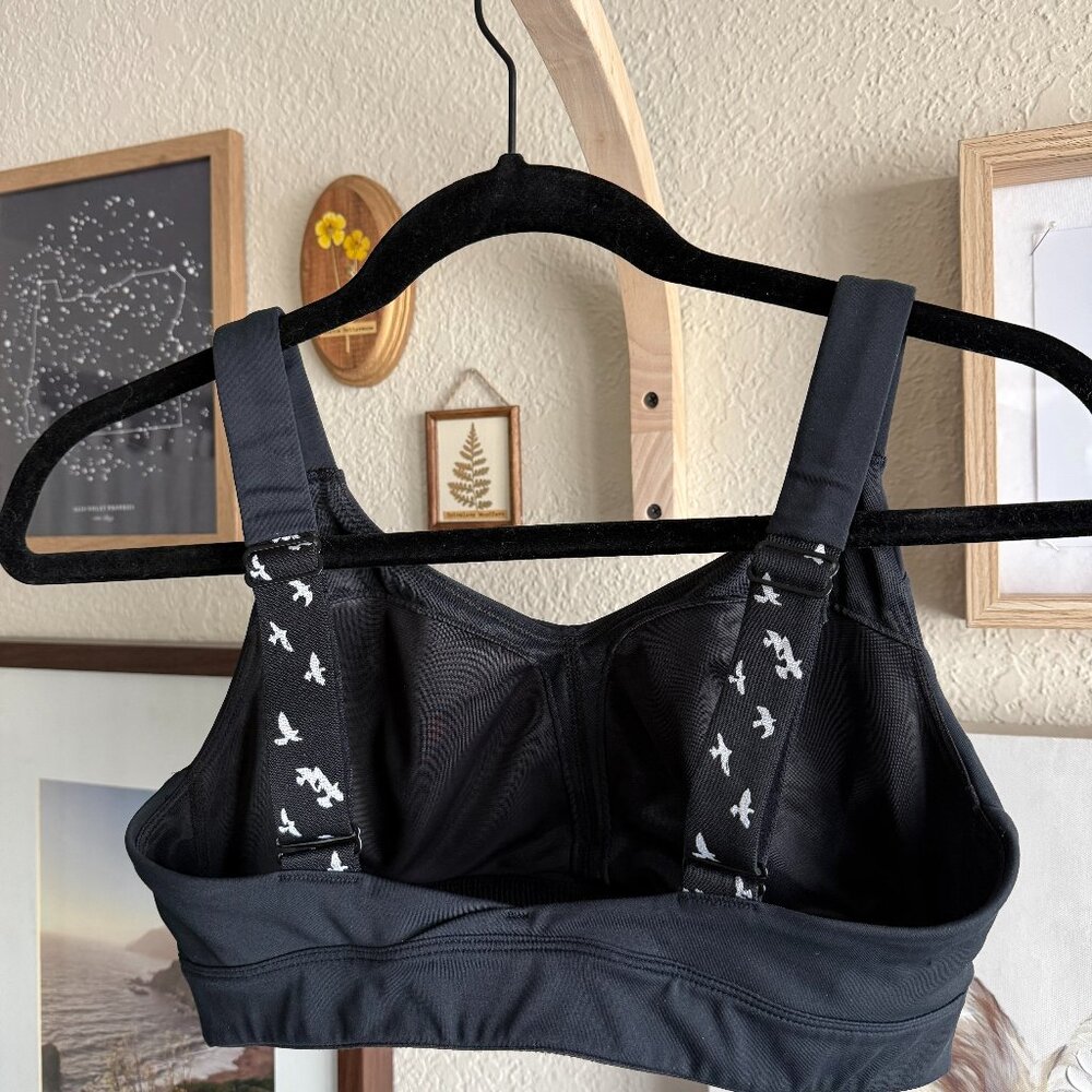 Oiselle Esther sports bra with convertible straps